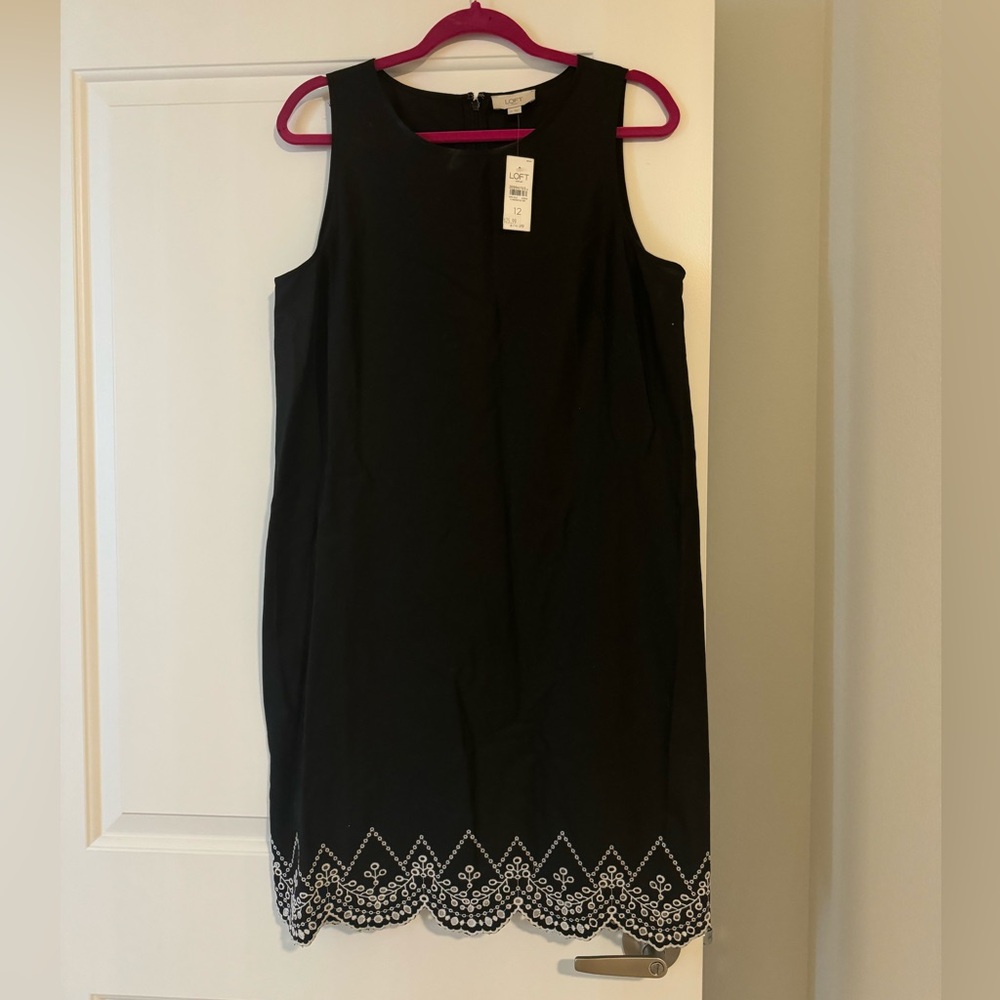 Women’s Sleeveless Work Dress